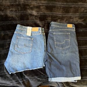 2 pairs of Levi Strauss jeans